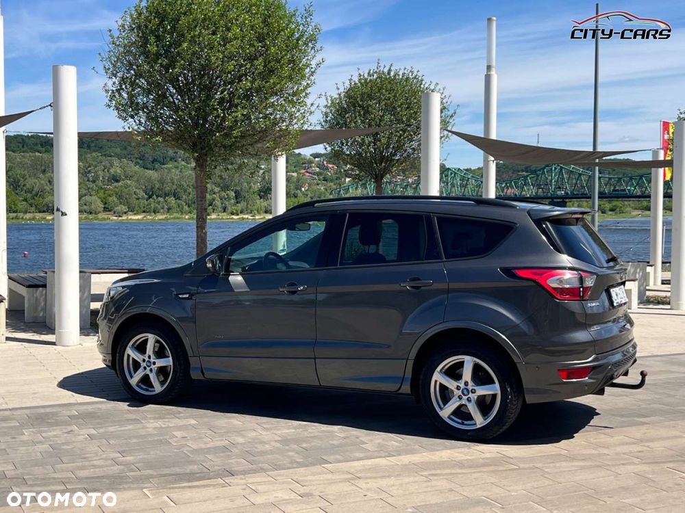 Ford Kuga - 27