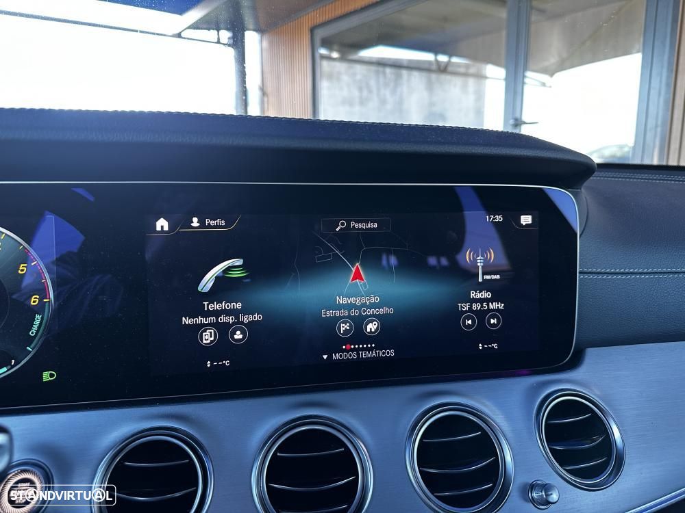 Mercedes-Benz E 300 de AMG Line - 18