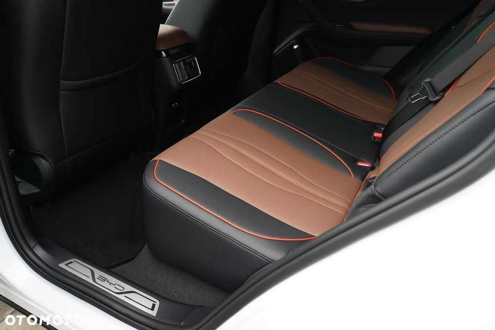 BYD Seal U - 6