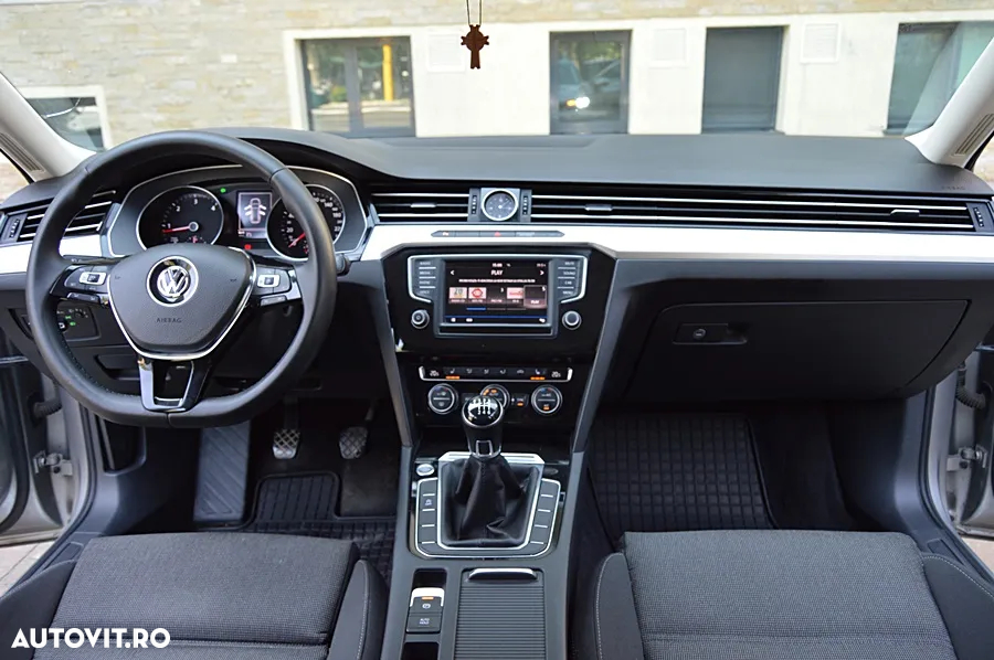 Volkswagen Passat Variant 2.0 TDI (BlueMotion Technology) Comfortline - 22