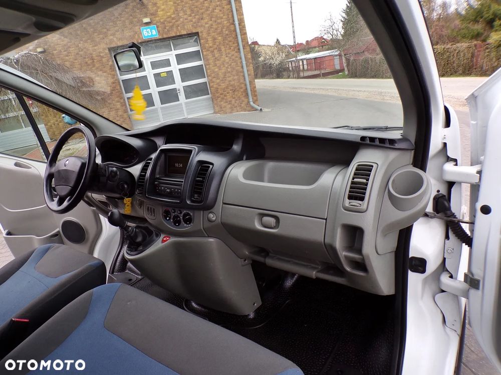 Renault TRAFIC - 16