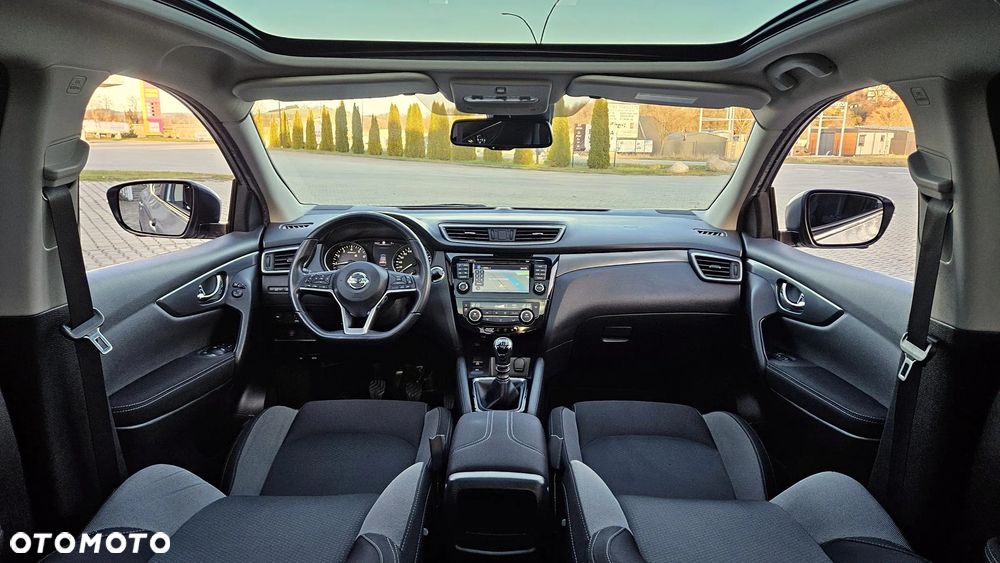 Nissan Qashqai 1.6 DIG-T N-Connecta - 27