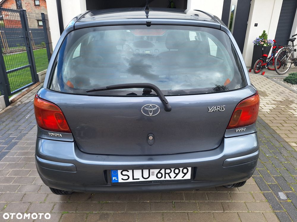 Toyota Yaris 1.3 Sol - 4