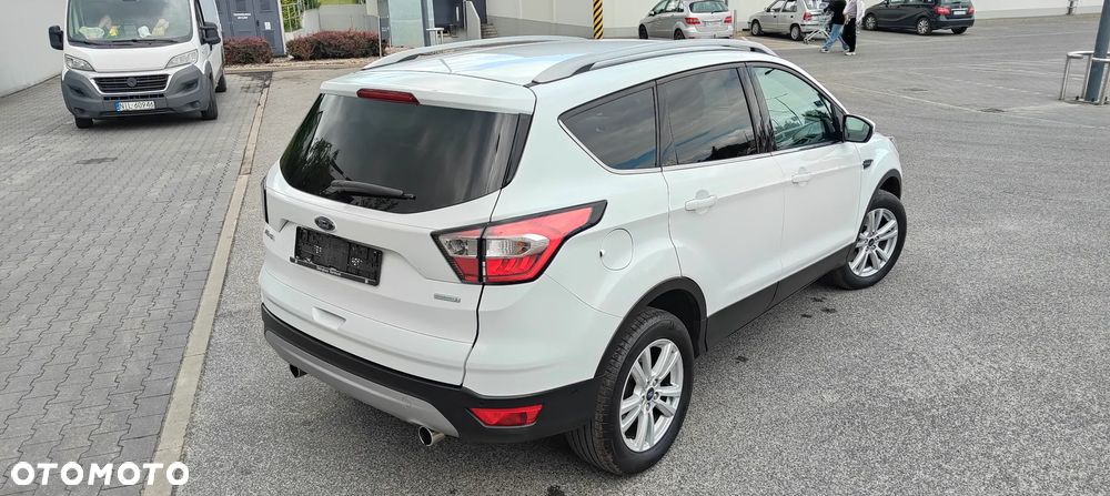 Ford Kuga 1.5 EcoBoost 2x4 Trend - 16