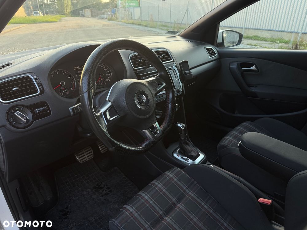 Volkswagen Polo - 10