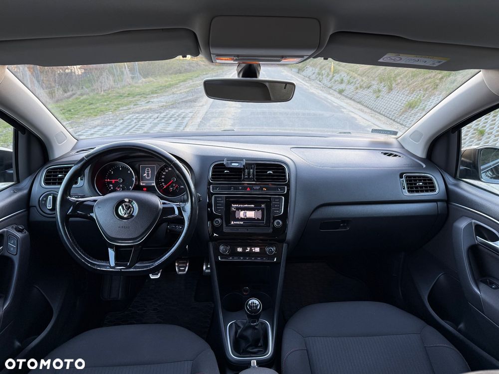 Volkswagen Polo 1.4 TDI (Blue Motion Technology) SOUND - 9