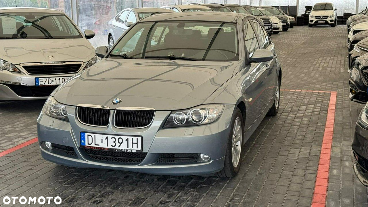 BMW Seria 3 320i - 2