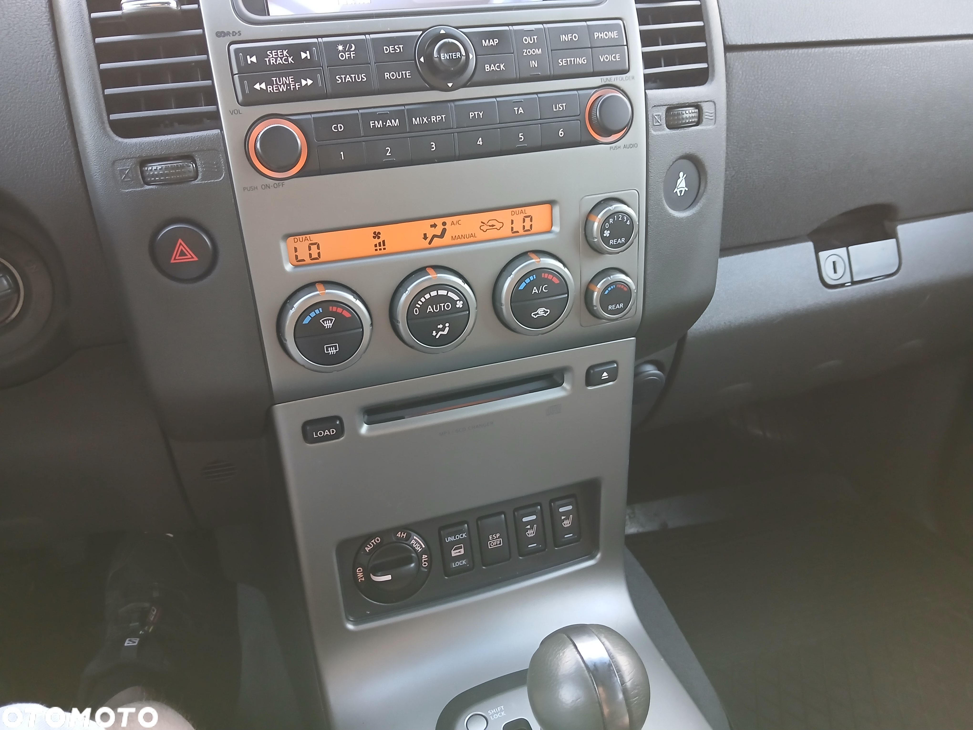 Nissan Pathfinder 2.5 dCi Platinum - 36