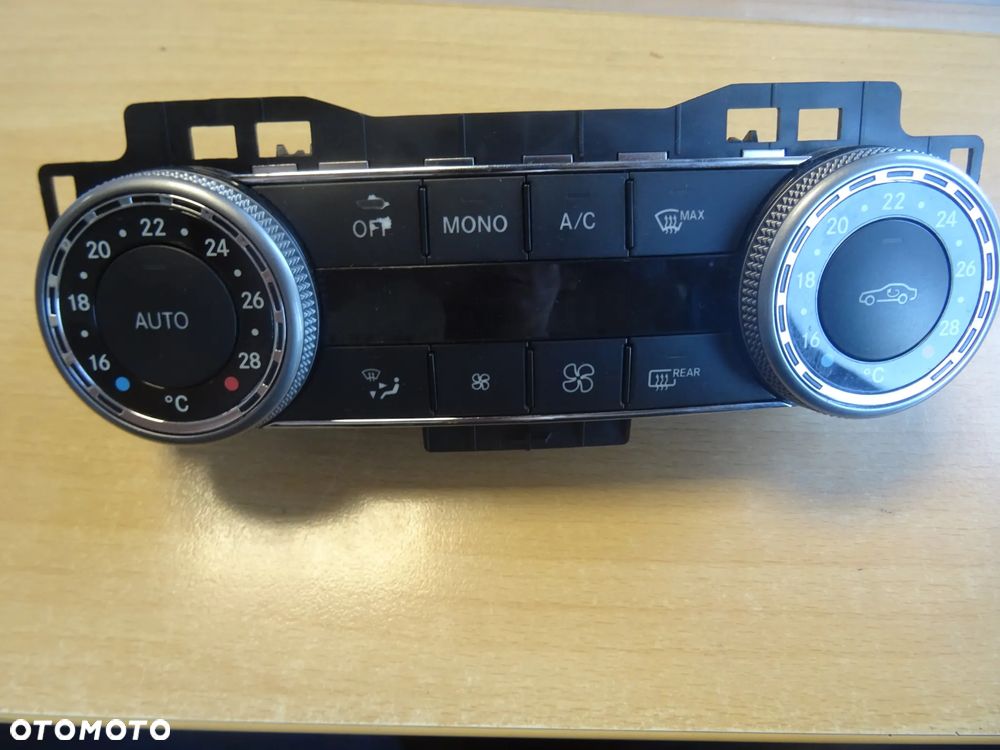 Panel Klimatyzacji Mercedes C-KL W204 2048300590 - 1