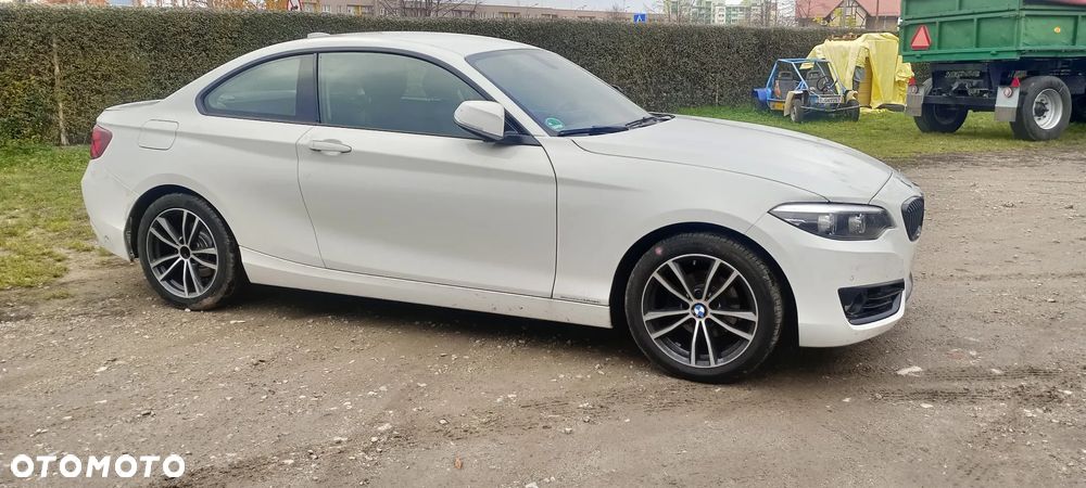 BMW Seria 2 218i Coupe Sport Line - 2