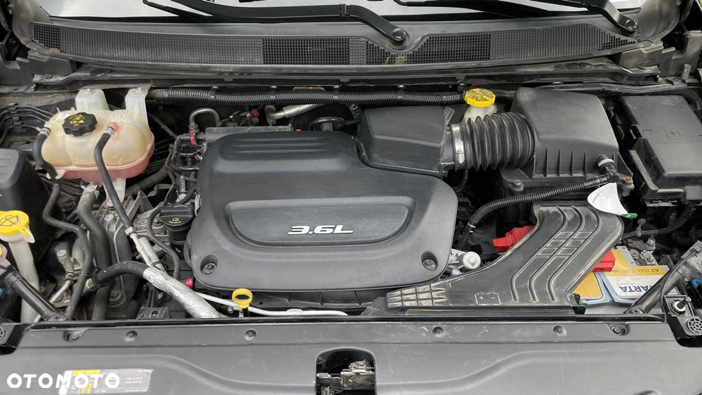 Chrysler Pacifica - 18