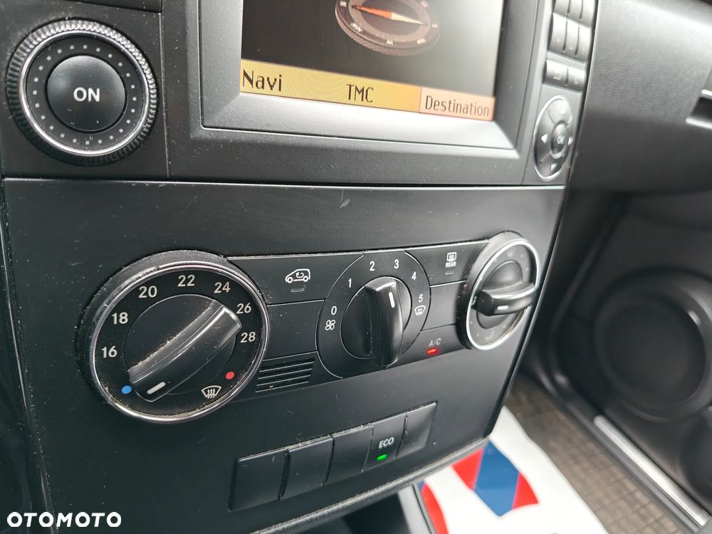 Mercedes-Benz Klasa A 150 BlueEFFICIENCY Avantgarde - 24