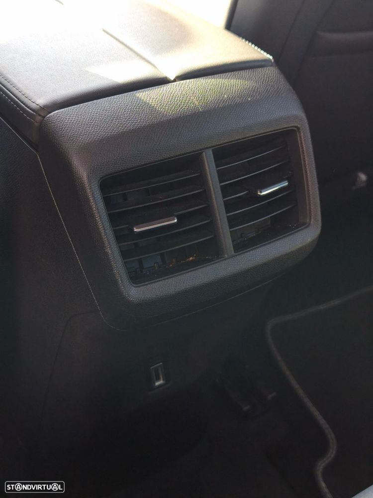 Citroën C5 Aircross 1.6 Hybrid Max e-EAT8 - 26