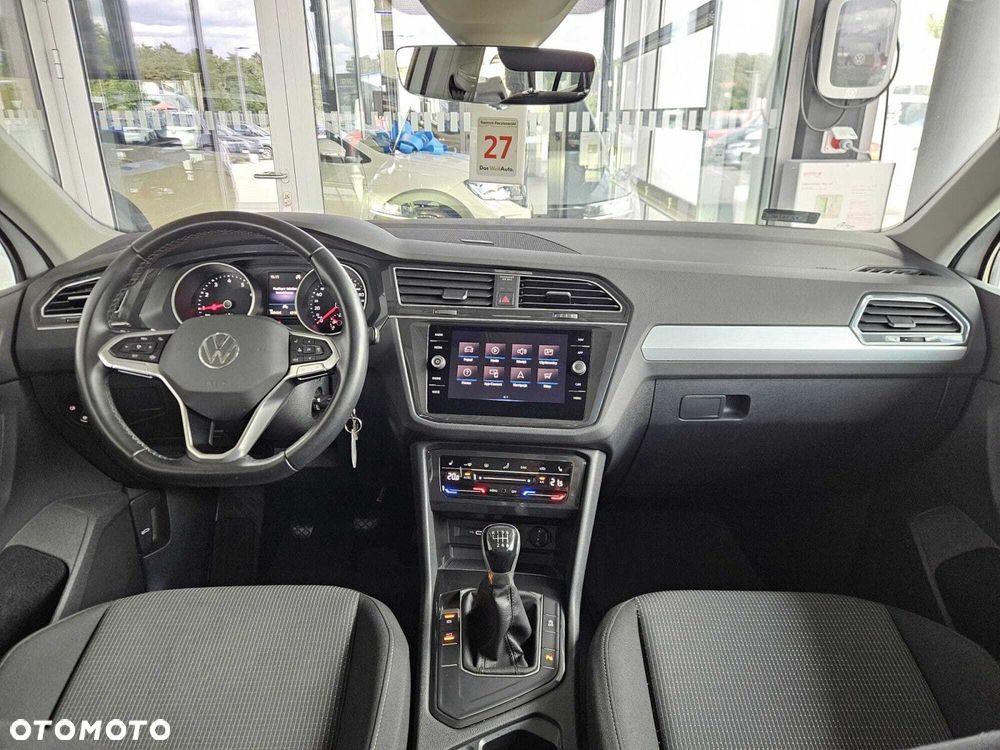 Volkswagen Tiguan - 13
