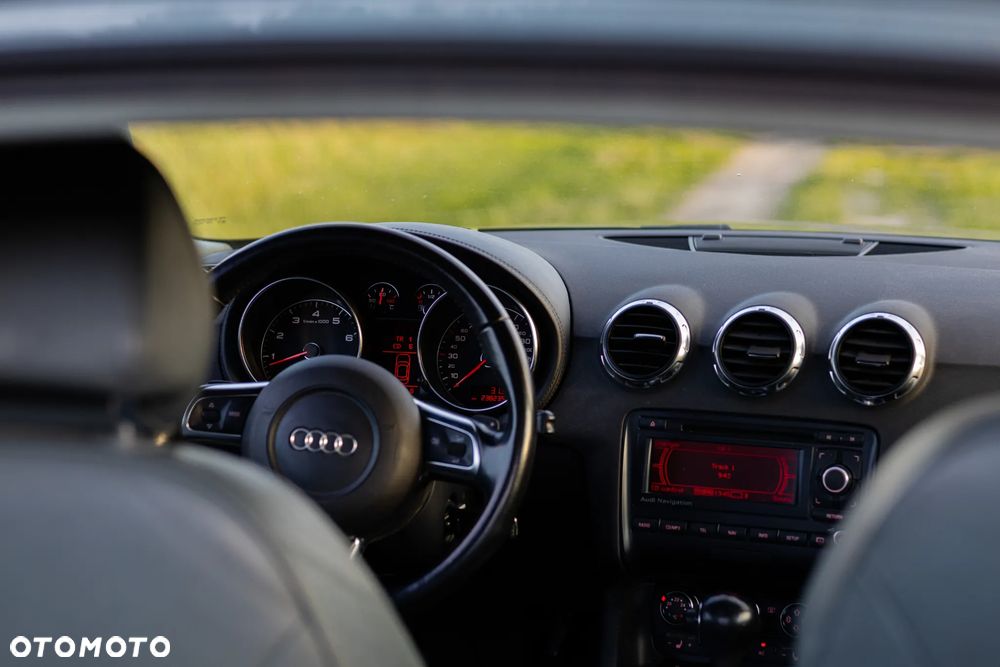 Audi TT Coupé 3.2 Quattro DSG - 29