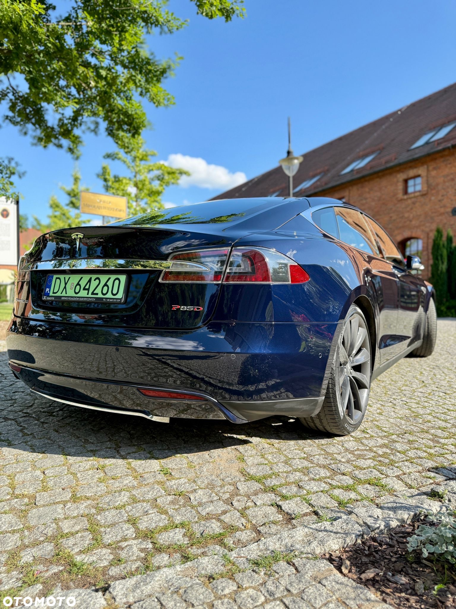 Tesla Model S Performance - 18