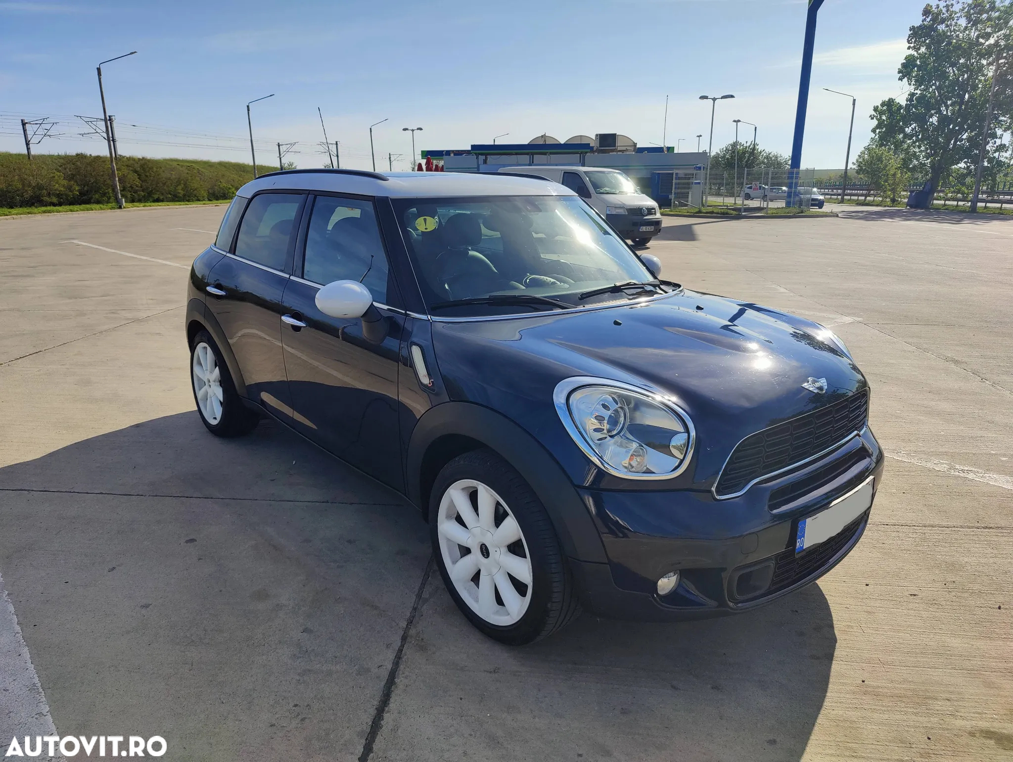 Mini Countryman - 3