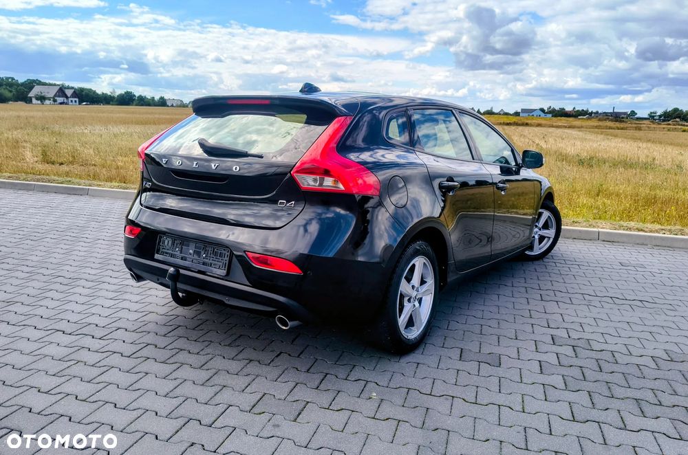 Volvo V40 D4 Geartronic Kinetic - 9