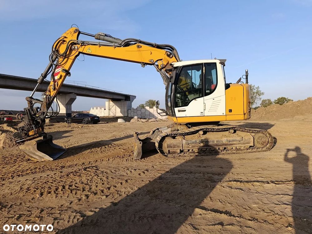 Liebherr R 914 Compact