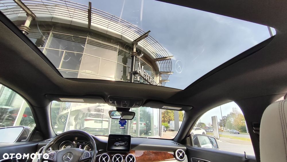 Mercedes-Benz CLA 250 4Matic 7G-DCT Sport - 14