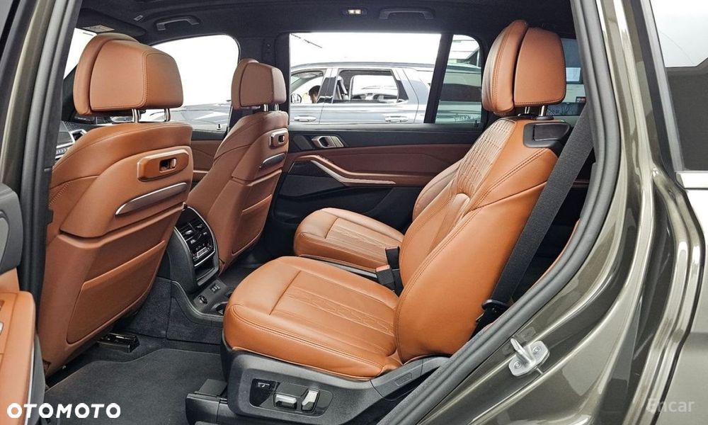 BMW X7 - 13