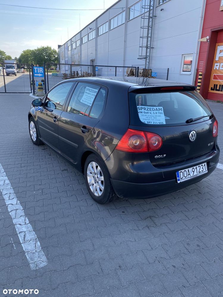 Volkswagen Golf 1.9 TDI Comfortline - 4