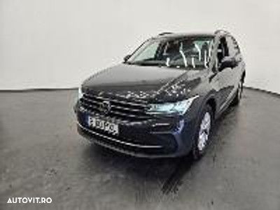 Volkswagen Tiguan - 3