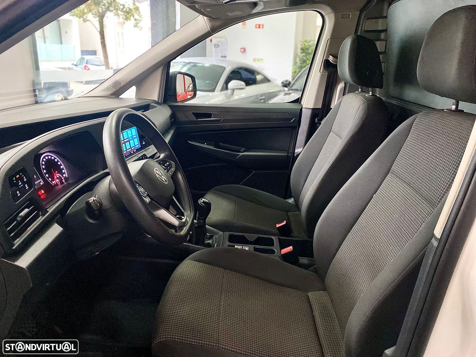 VW Caddy Maxi 2.0 TDI - 15