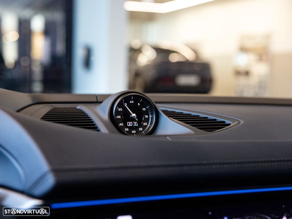 Porsche Macan Electric 4S - 28