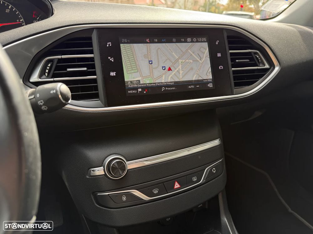 Peugeot 308 1.5 BlueHDi Allure EAT8 - 8
