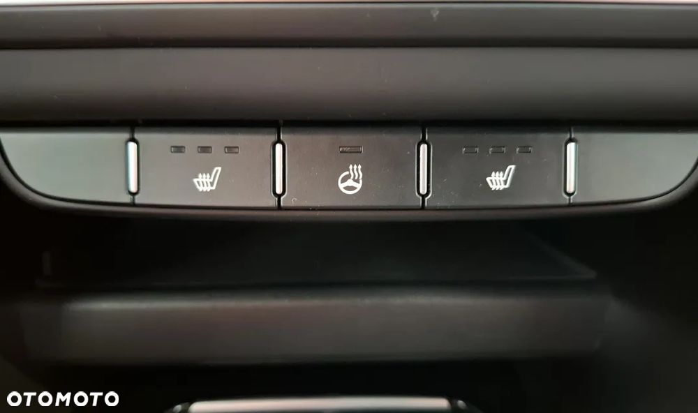 Kia Ceed 1.5 T-GDI Tribute DCT - 4