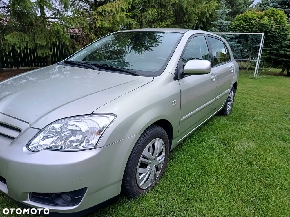 Toyota Corolla - 3