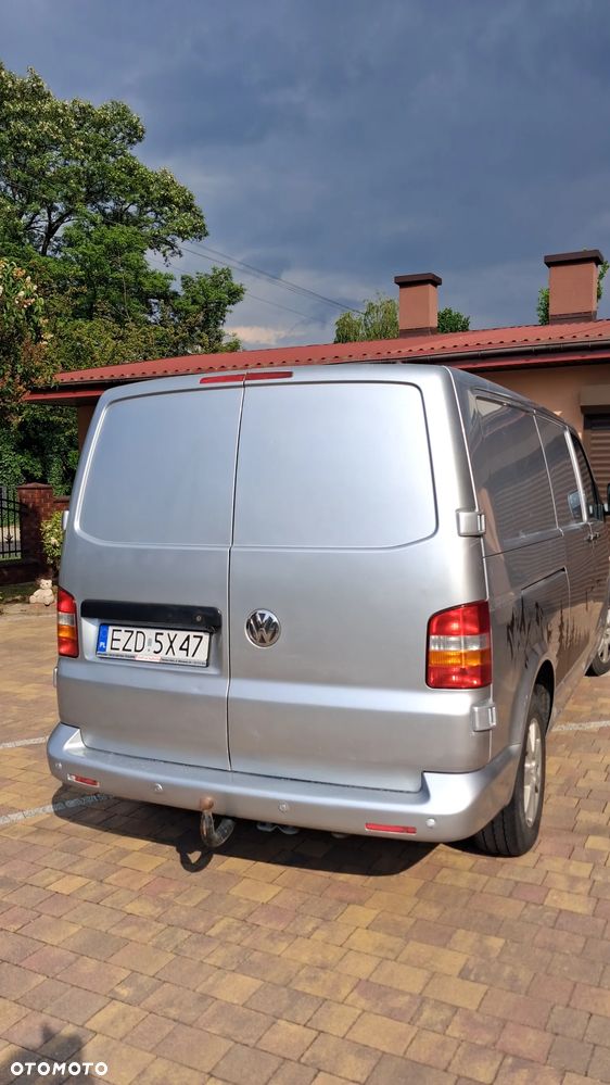 Volkswagen Transporter T5 - 6
