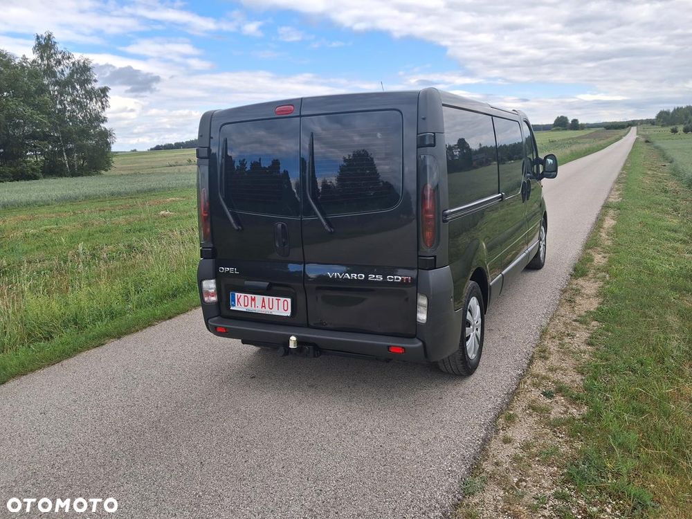 Opel Vivaro - 11