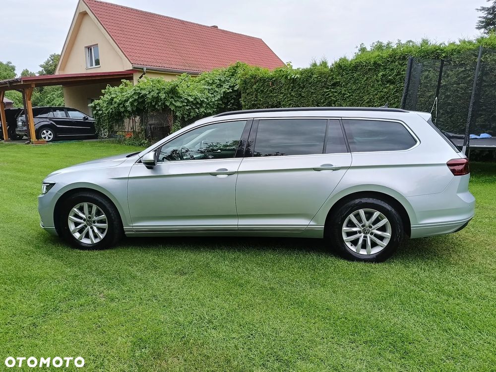 Volkswagen Passat 2.0 TDI SCR Comfortline DSG - 2