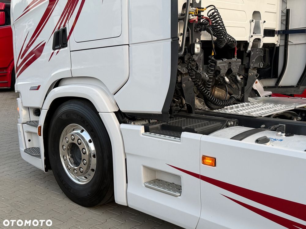 Scania 500S SCANIA Super z Niemiec pełna opcja, skóry, 6x poduszek przód i tył 2022/2023 - 16