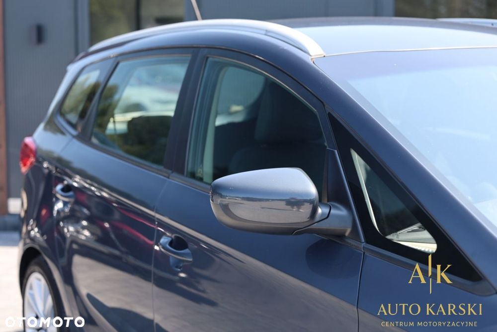 Kia Carens - 15
