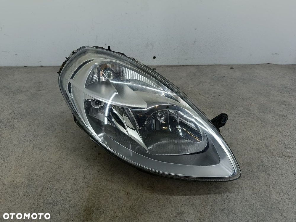 LAMPA PRZÓD PRAWA LANCIA MUSA - 2