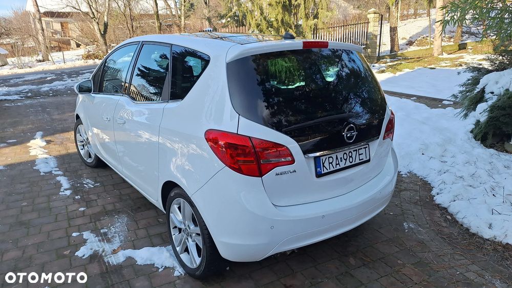 Opel Meriva 1.4 T Cosmo S&S - 17