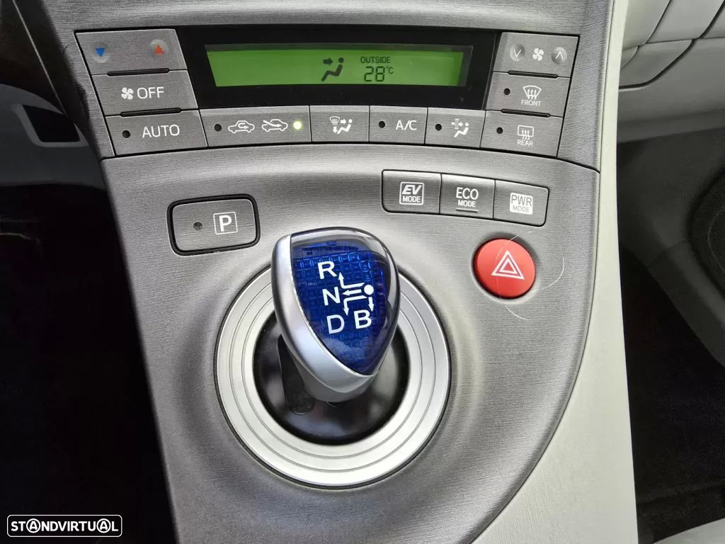 Toyota Prius 1.8 Exclusive - 19