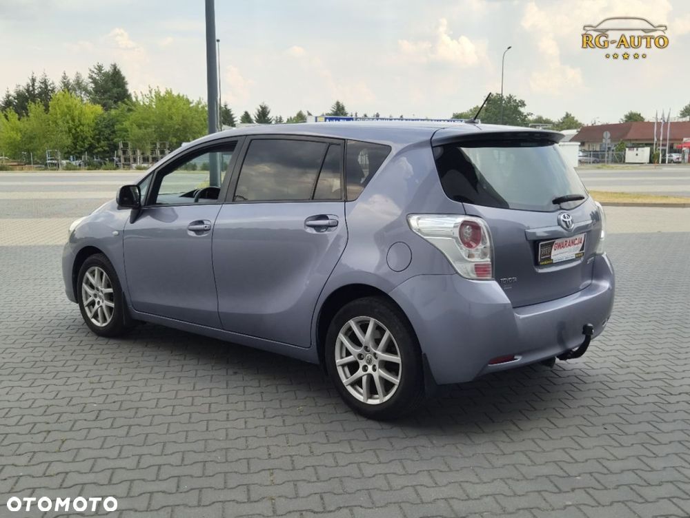 Toyota Verso - 9