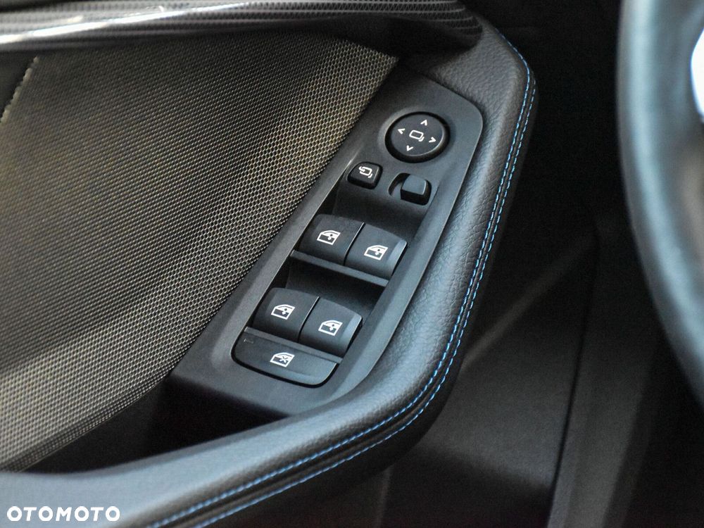 BMW Seria 2 - 36