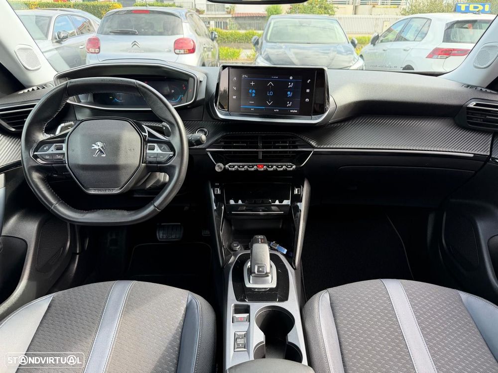 Peugeot 2008 1.5 BlueHDi Allure EAT8 - 12