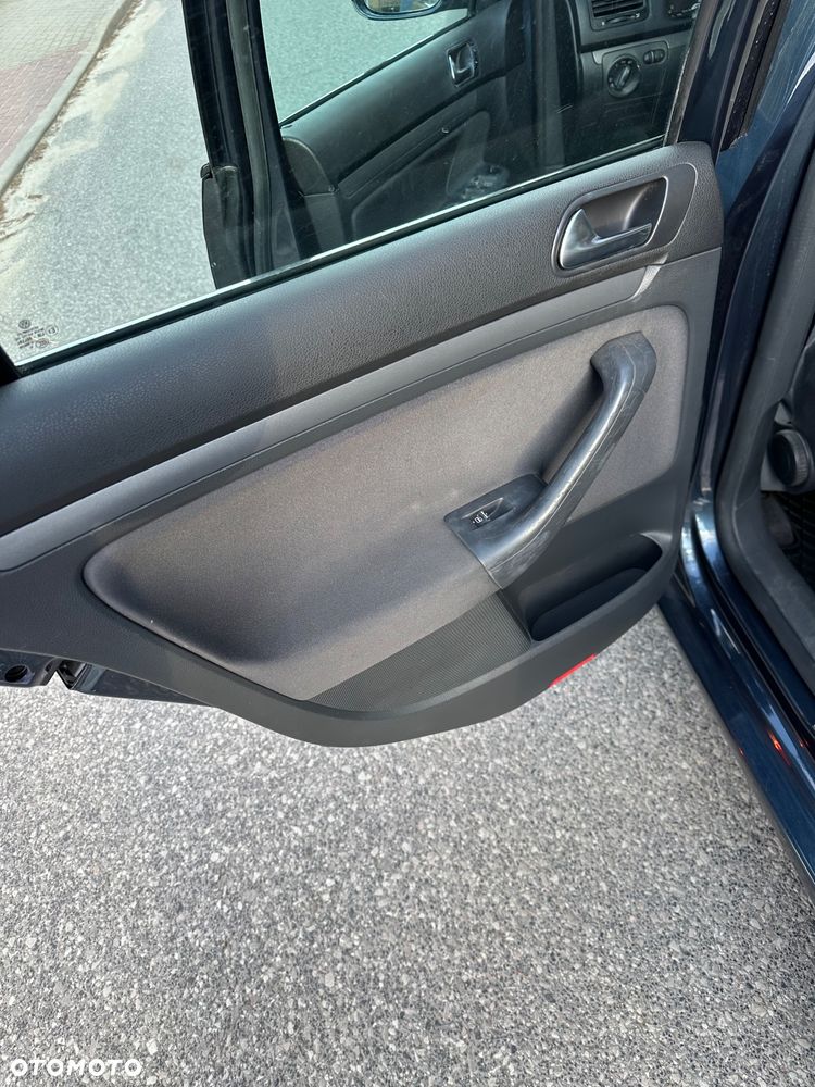 Volkswagen Jetta 1.6 United - 19