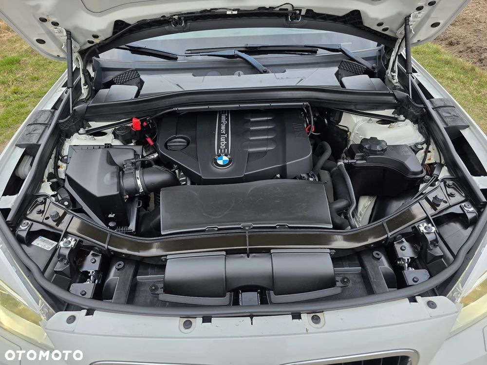 BMW X1 sDrive18d xLine - 26