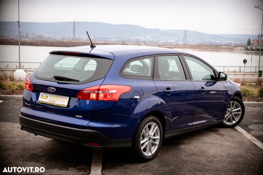 Ford Focus 1.0 EcoBoost Trend - 9