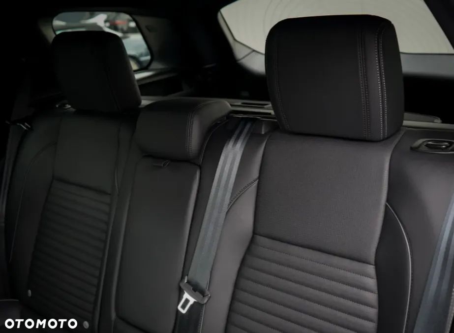 Land Rover Discovery Sport - 23