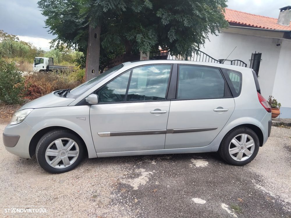 Renault Scénic 1.5 dCi Confort Dynamique - 1