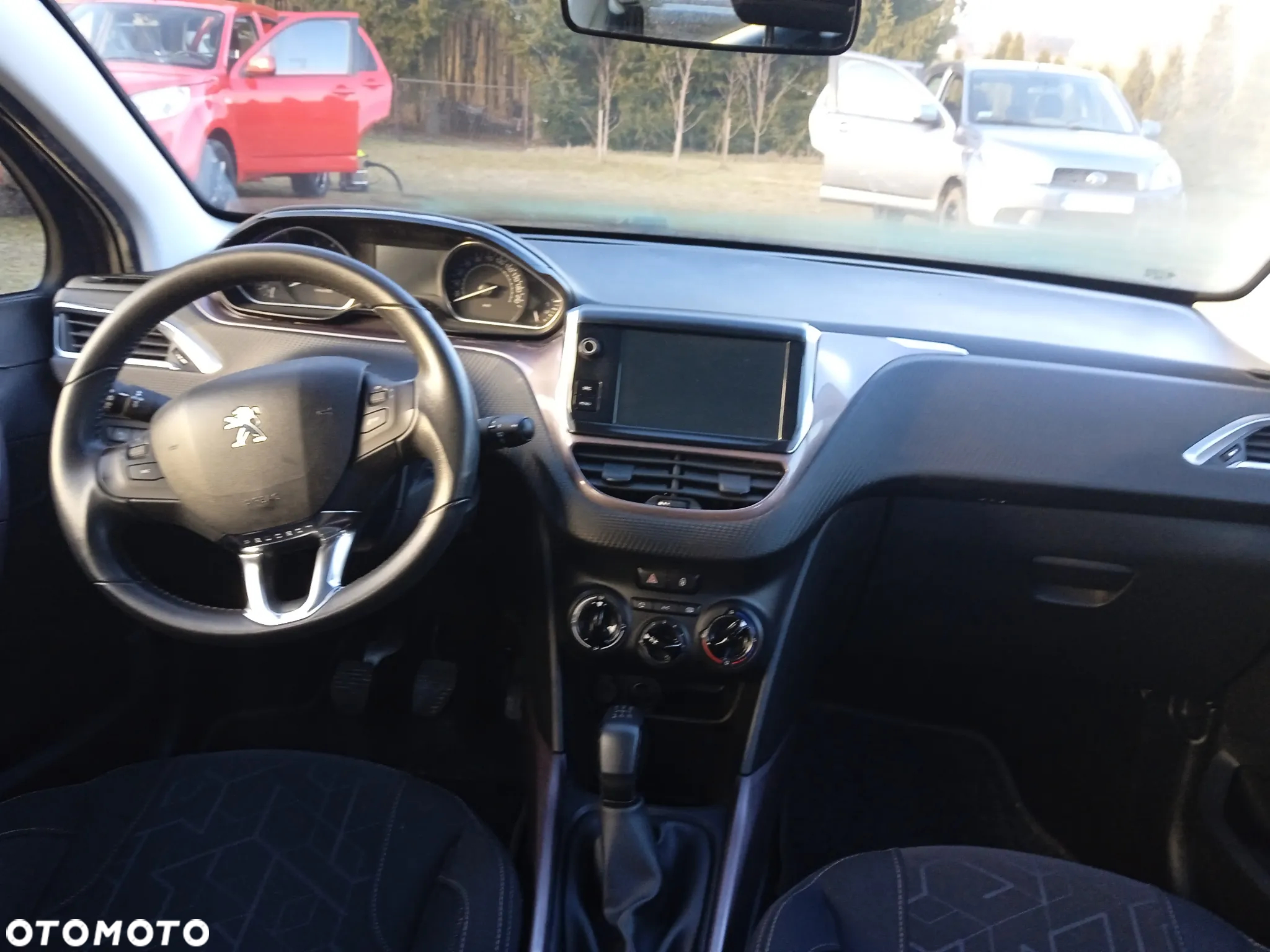 Peugeot 2008 1.2 Pure Tech Active - 8