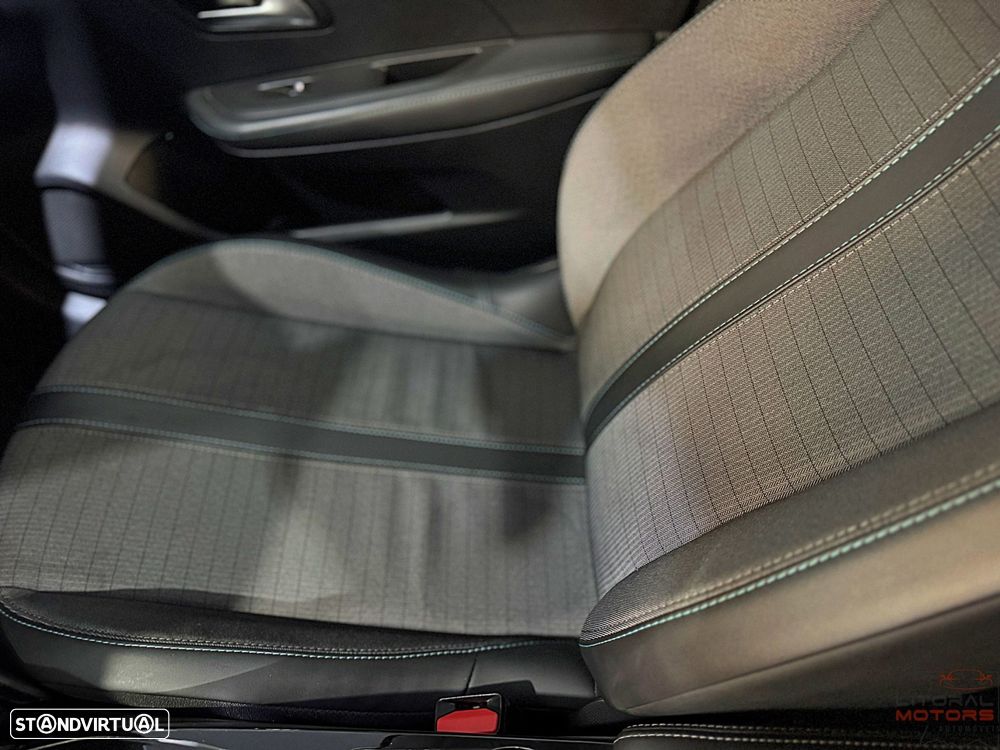 Peugeot 208 1.2 PureTech Allure EAT8 - 20